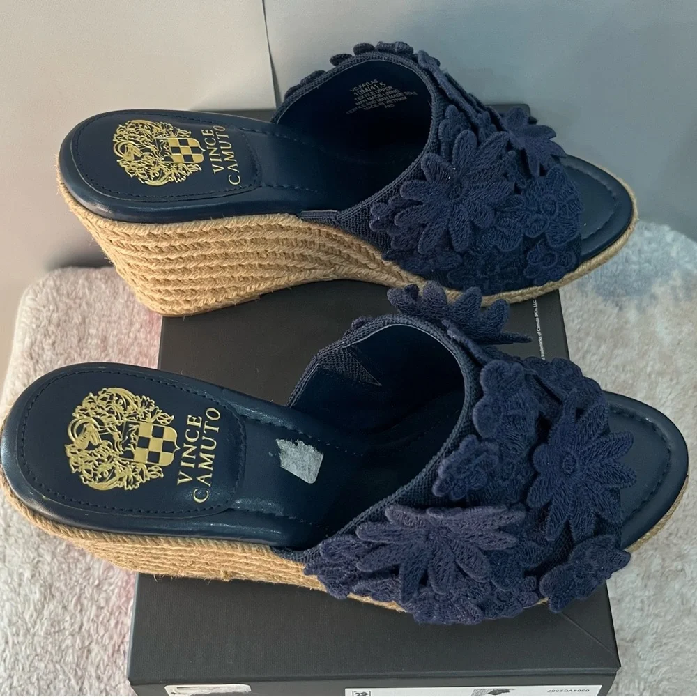 Vince Camuto‎ Navy Blue Floral Wedge Sandals Espadrille Slip-On New